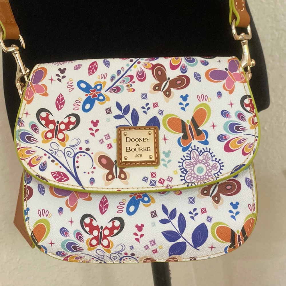 Dooney Bourke Disney Epcot flower garden purse 2019 (never used)